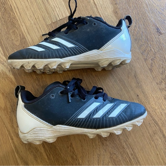 Adidas Lace Up Cleats Size 1 - Picture 3 of 8